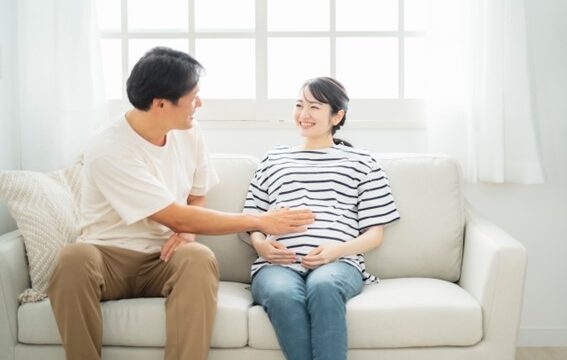 妊婦さんの中には着床前診断について聞いたことがある人もいるのではないでしょうか？この記事では着床前診断の特徴やメリット、検査を受けるための条件について紹介します。